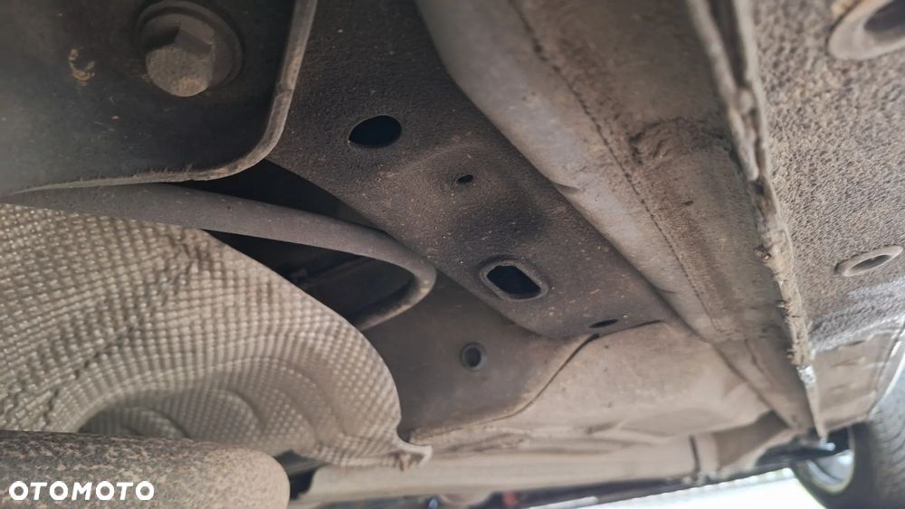 Ford Fiesta 1.4 Titanium EU6 - 16