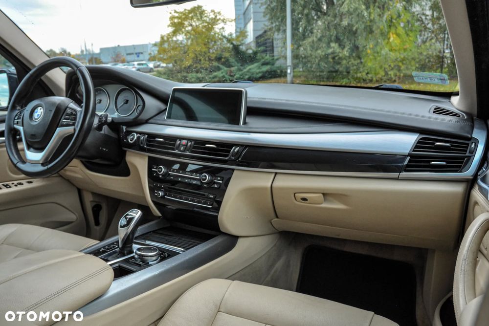 BMW X5 xDrive25d - 11