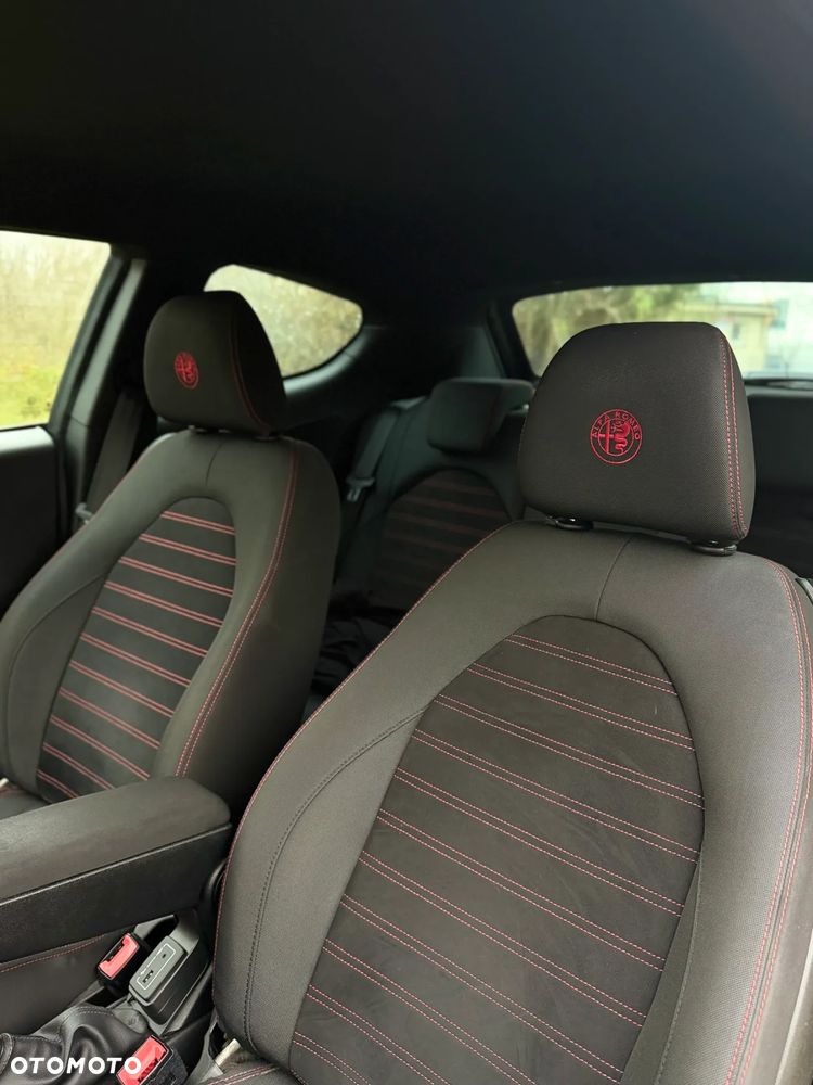 Alfa Romeo Mito - 16