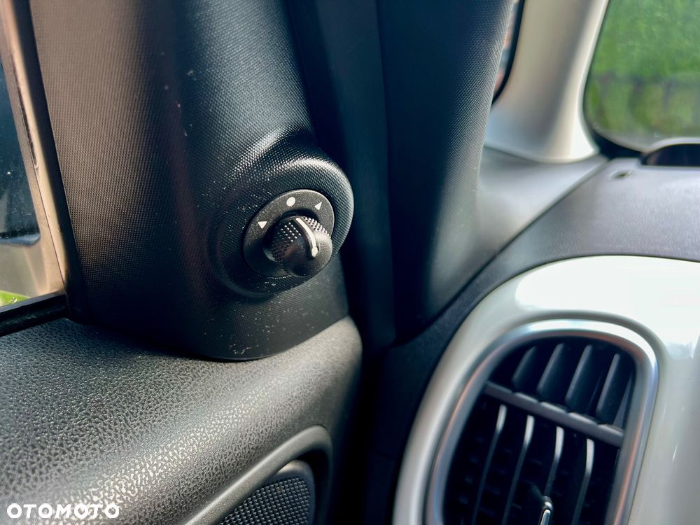 Fiat 500L 1.4 16V Pop Star - 27