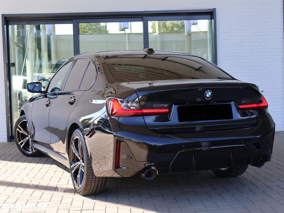 BMW Seria 3 320i xDrive M Sport - 4