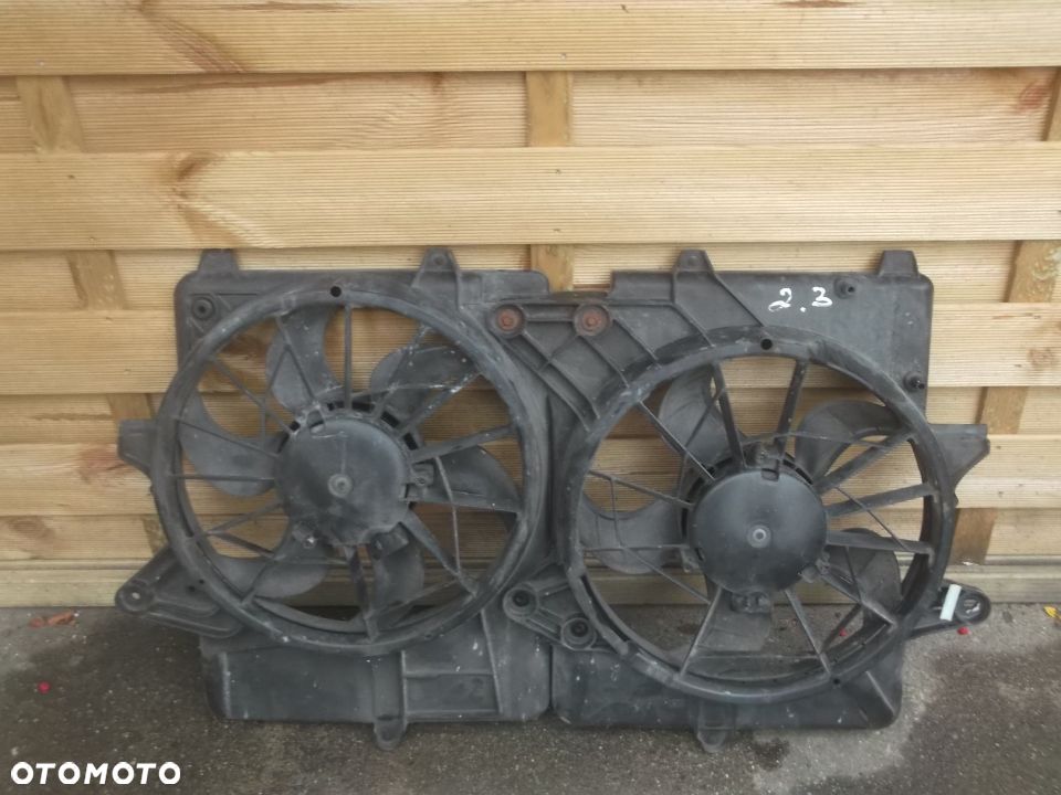 MAZDA TRIBUTE 2,3 150KM WENTYLATORY CHLODNICY komplet oryginal - 2