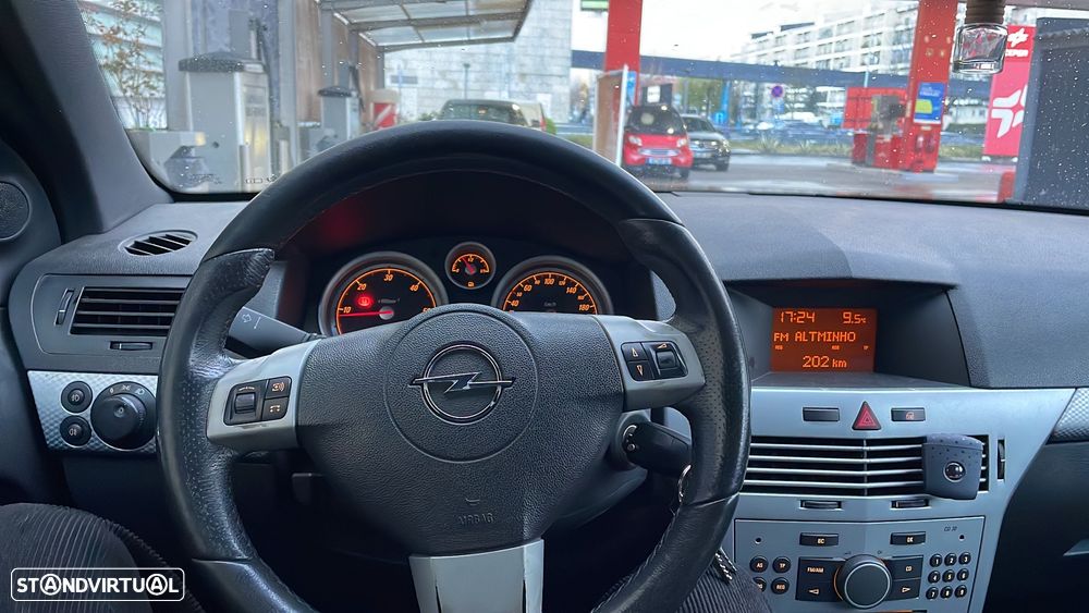 Opel Astra GTC 1.3 CDTI - 16