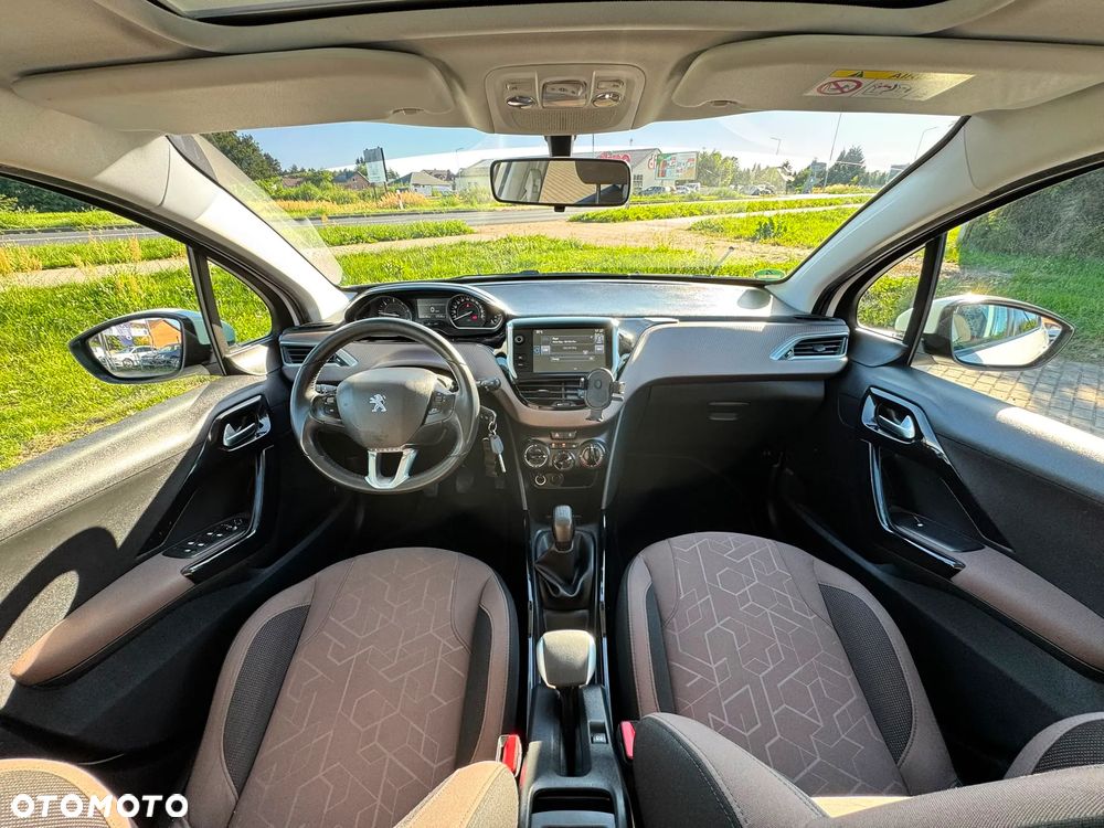 Peugeot 2008 1.6 e-HDi Style S&S - 18