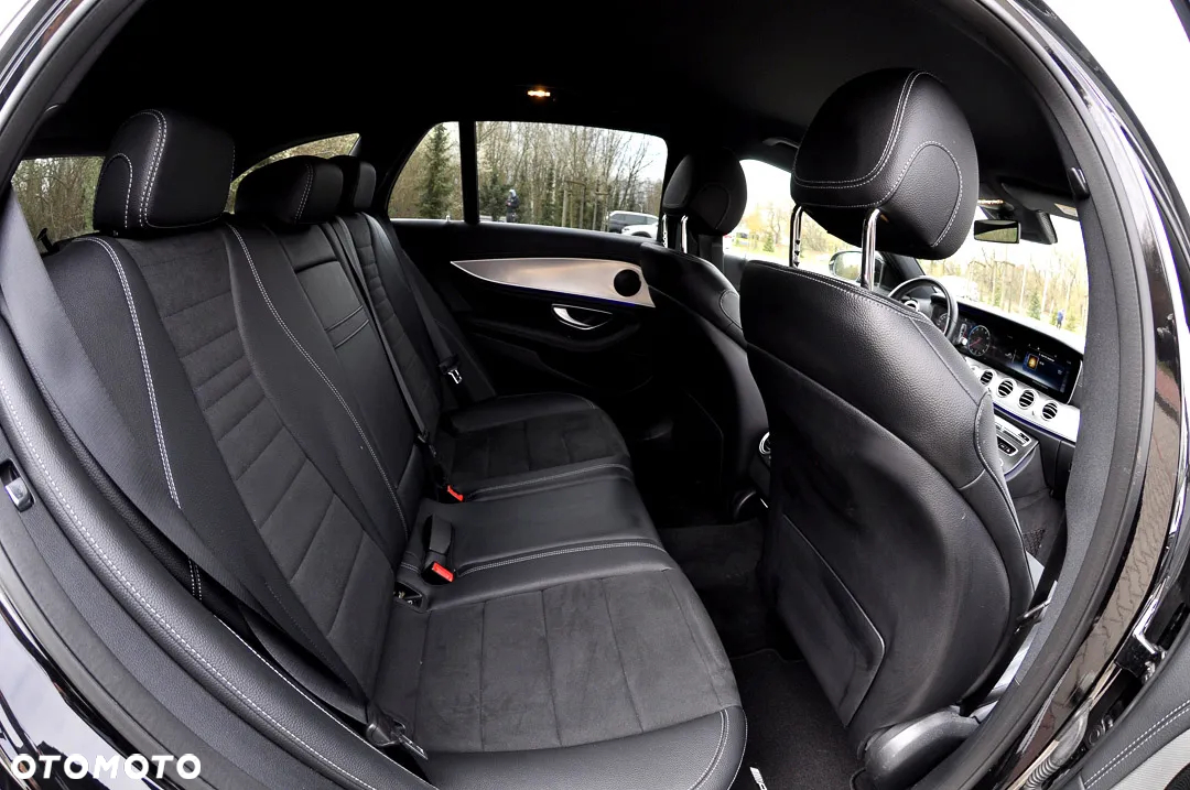 Mercedes-Benz Klasa E 200 T 9G-TRONIC AMG Line - 24