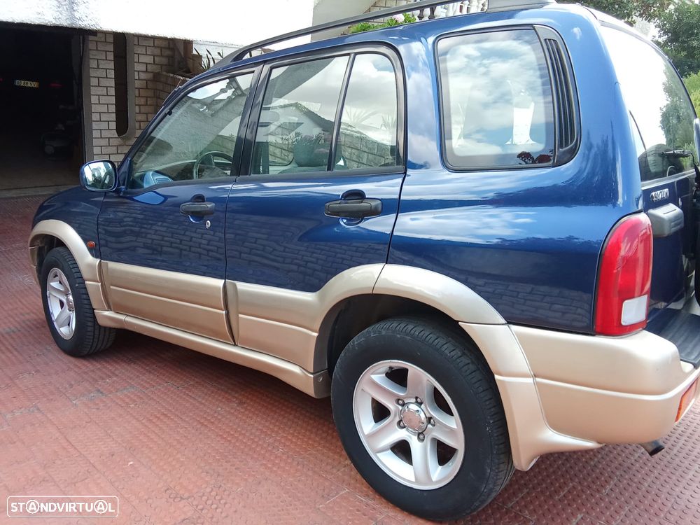Suzuki Grand Vitara Metal Top 2.0 TDi - 3