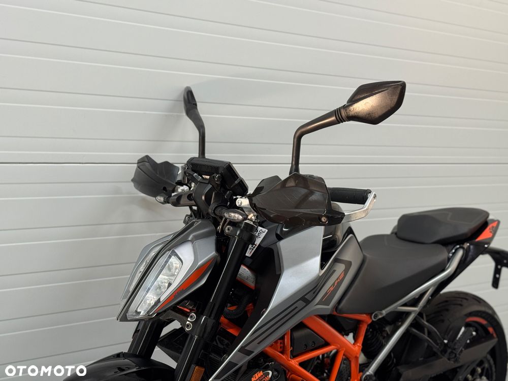 KTM Duke - 17