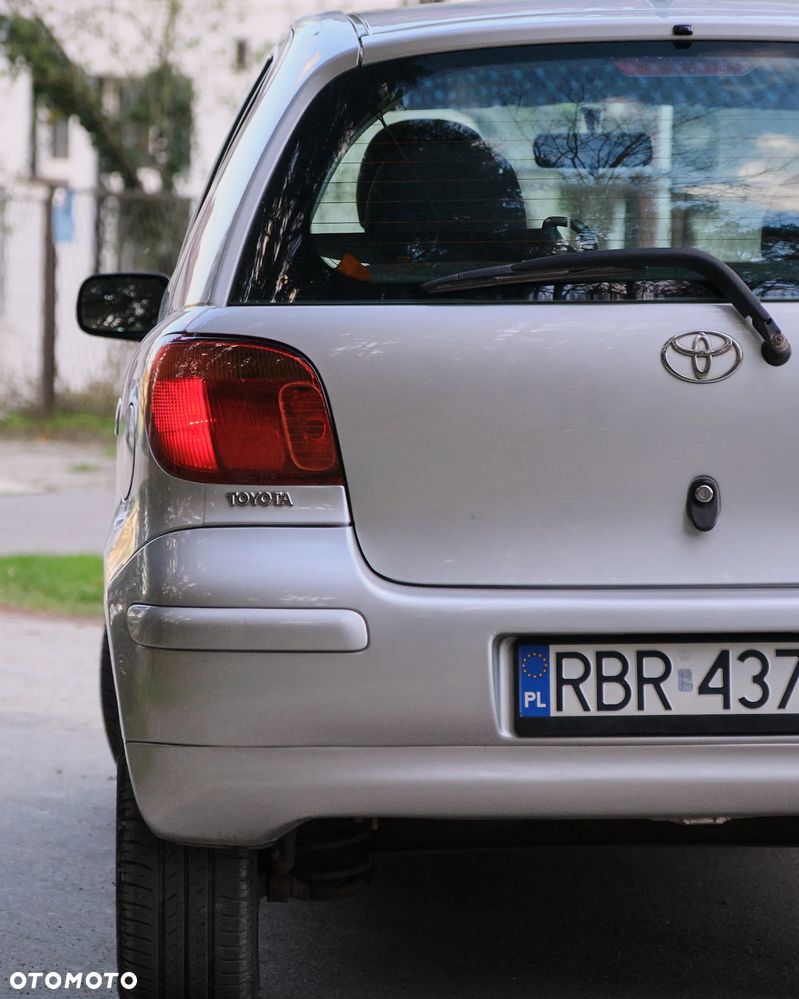Toyota Yaris 1.3 VVT-i Executive - 8