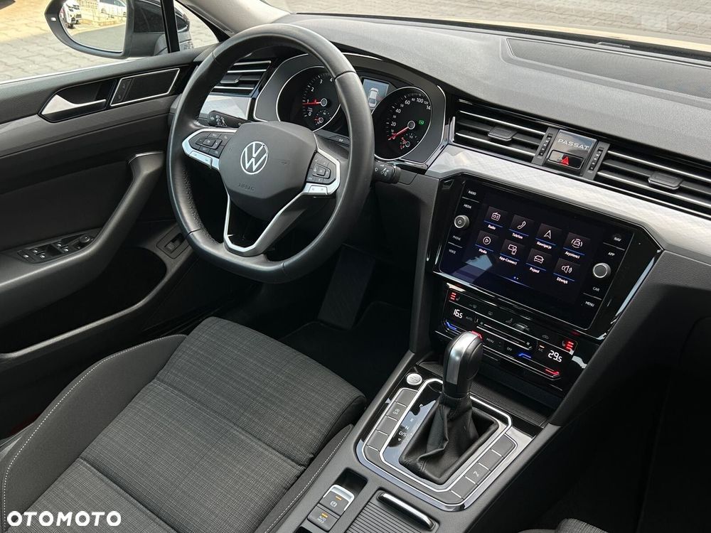 Volkswagen Passat 2.0 TSI Business DSG - 17