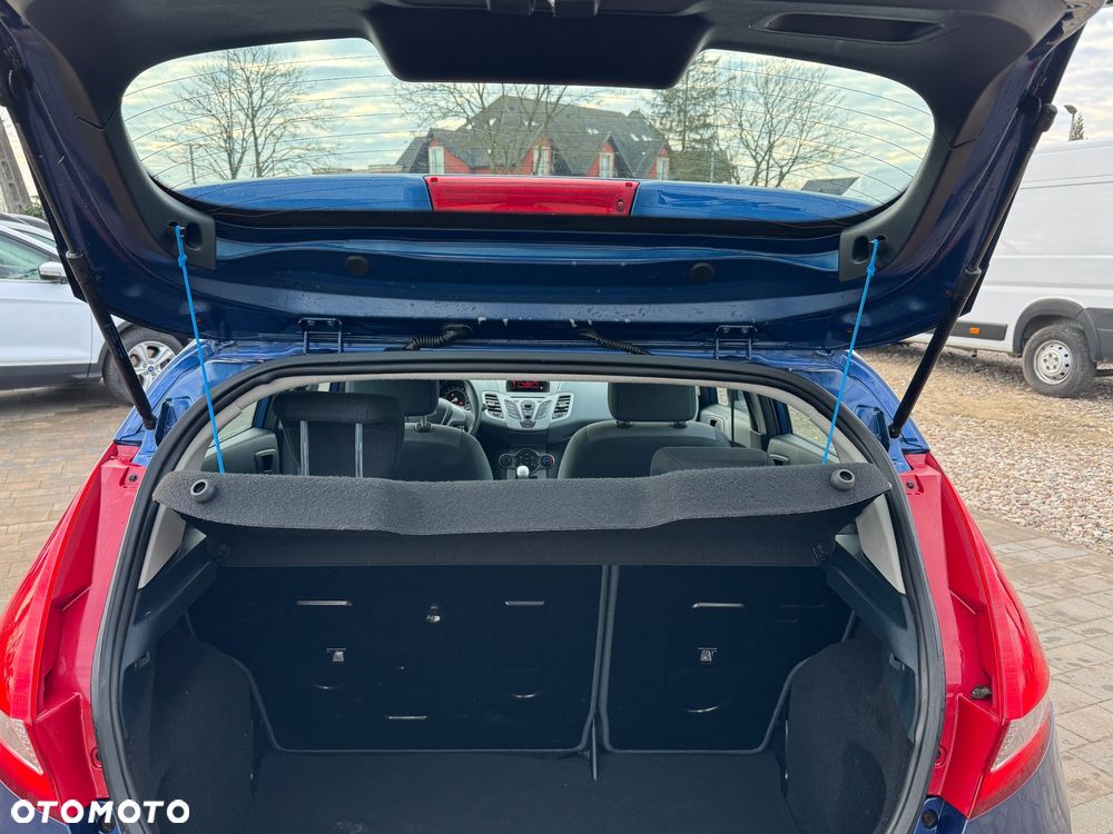 Ford Fiesta 1.25 Celebration - 29