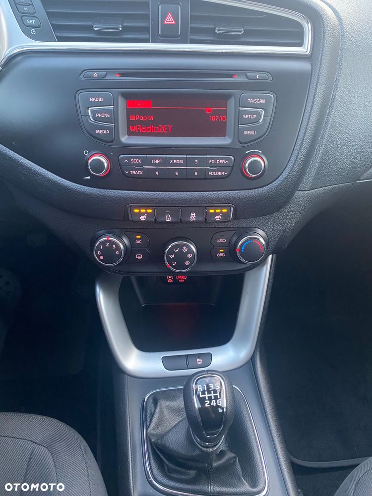 Kia Ceed 1.4 CVVT Attract - 16