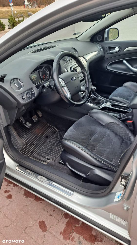 Ford Mondeo 2.0 TDCi Silver X Plus - 14
