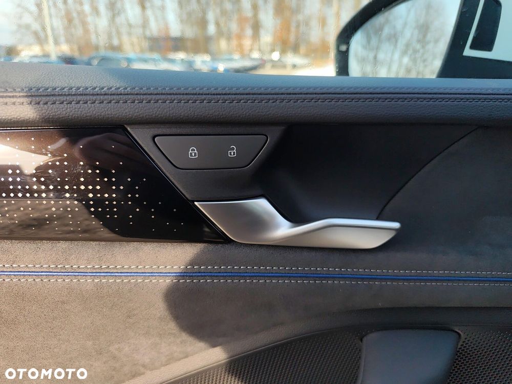 Volkswagen Passat Variant - 25