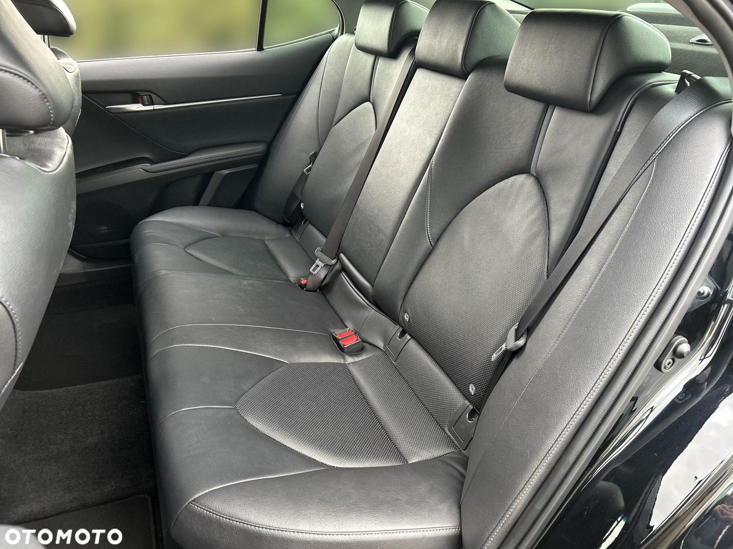 Toyota Camry 2.5 Hybrid Executive CVT - 24