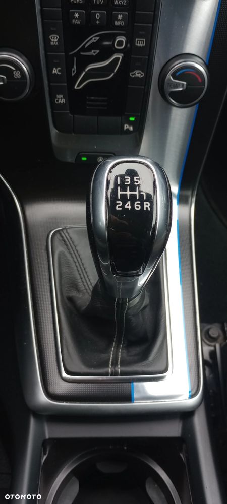 Volvo V40 D2 RDesign - 15