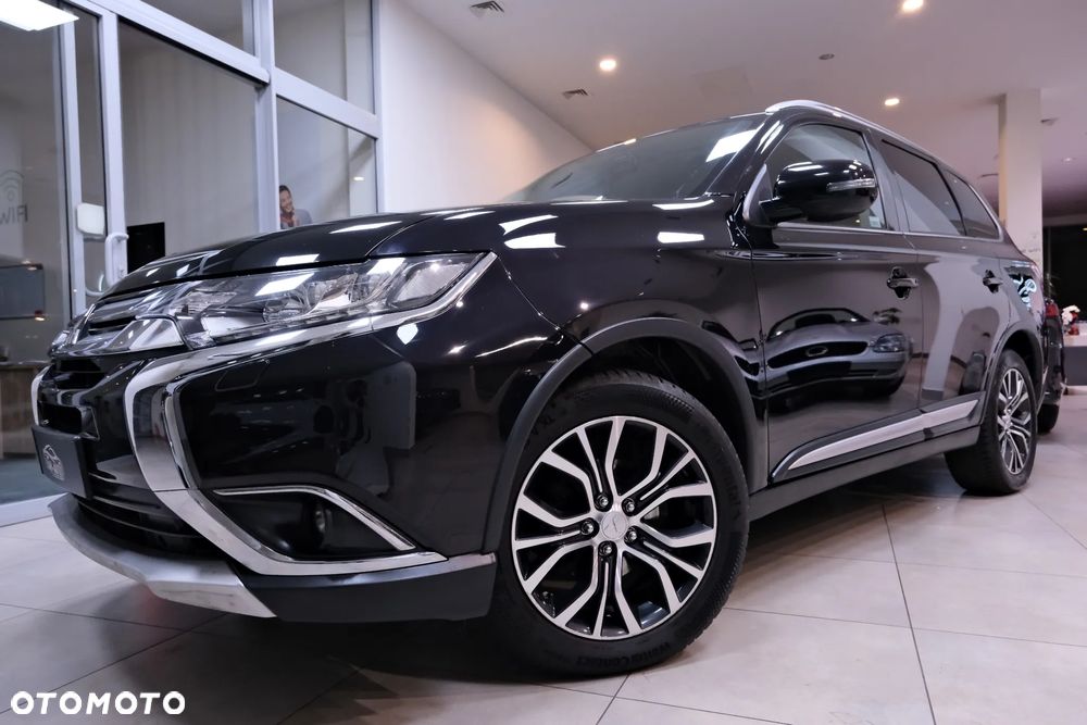 Mitsubishi Outlander 2.0 Intense 4WD CVT - 17