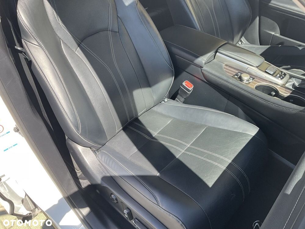 Lexus RX - 13