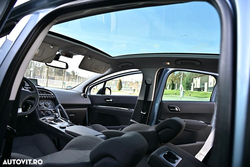 Peugeot 3008 Hybrid4 - 15