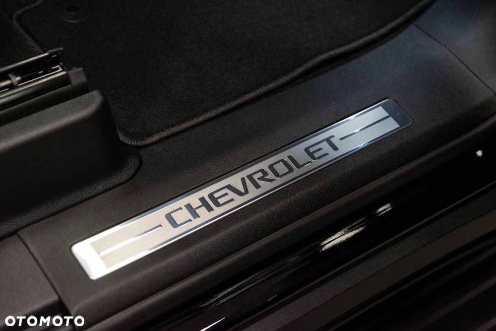 Chevrolet Tahoe - 21