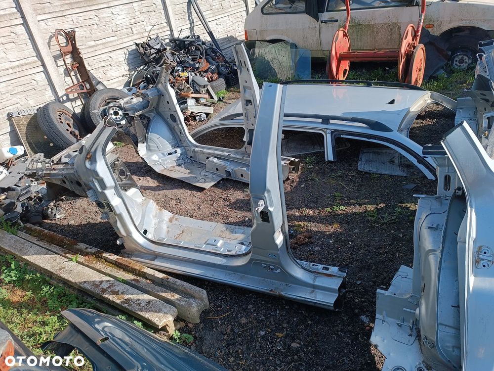 Skoda Octavia II 2004-2013 LA7W Ćwiartka Zderzaki drzwi dach silnik skrzynia koła zawieszenie - 28
