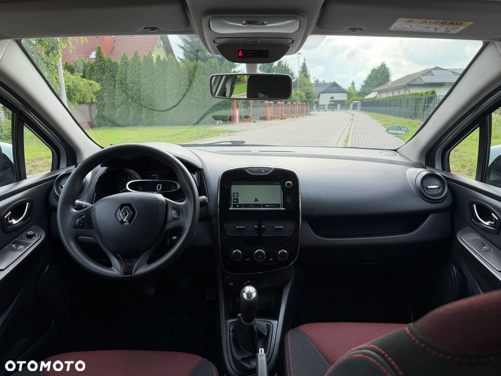 Renault Clio 1.2 16V 75 Life - 8