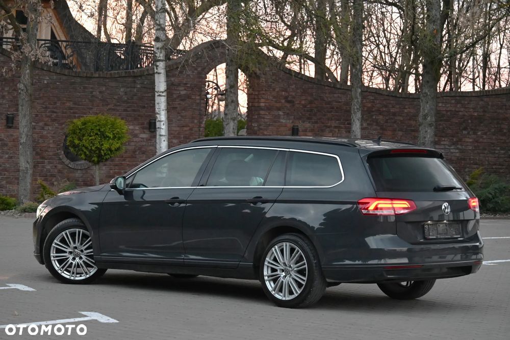 Volkswagen Passat 2.0 TDI SCR DSG Elegance - 17