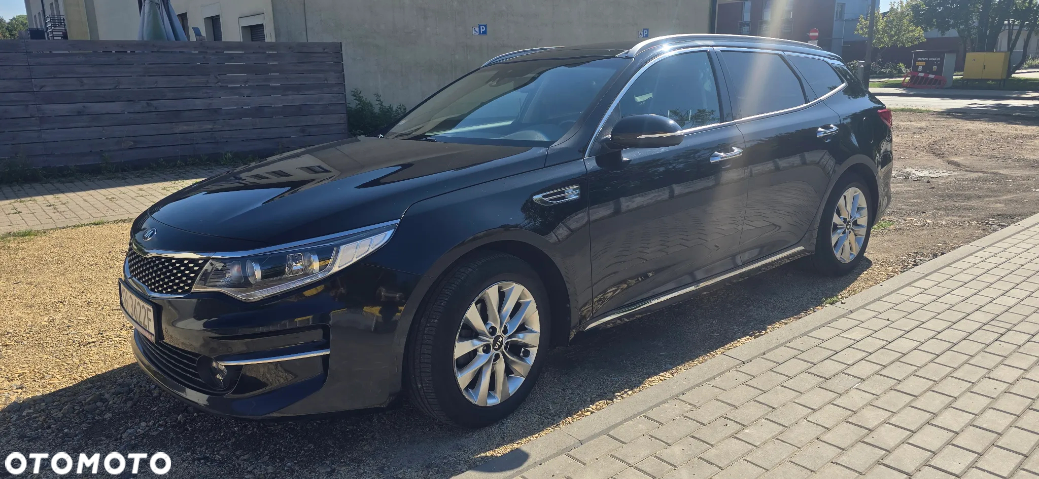 Kia Optima - 2
