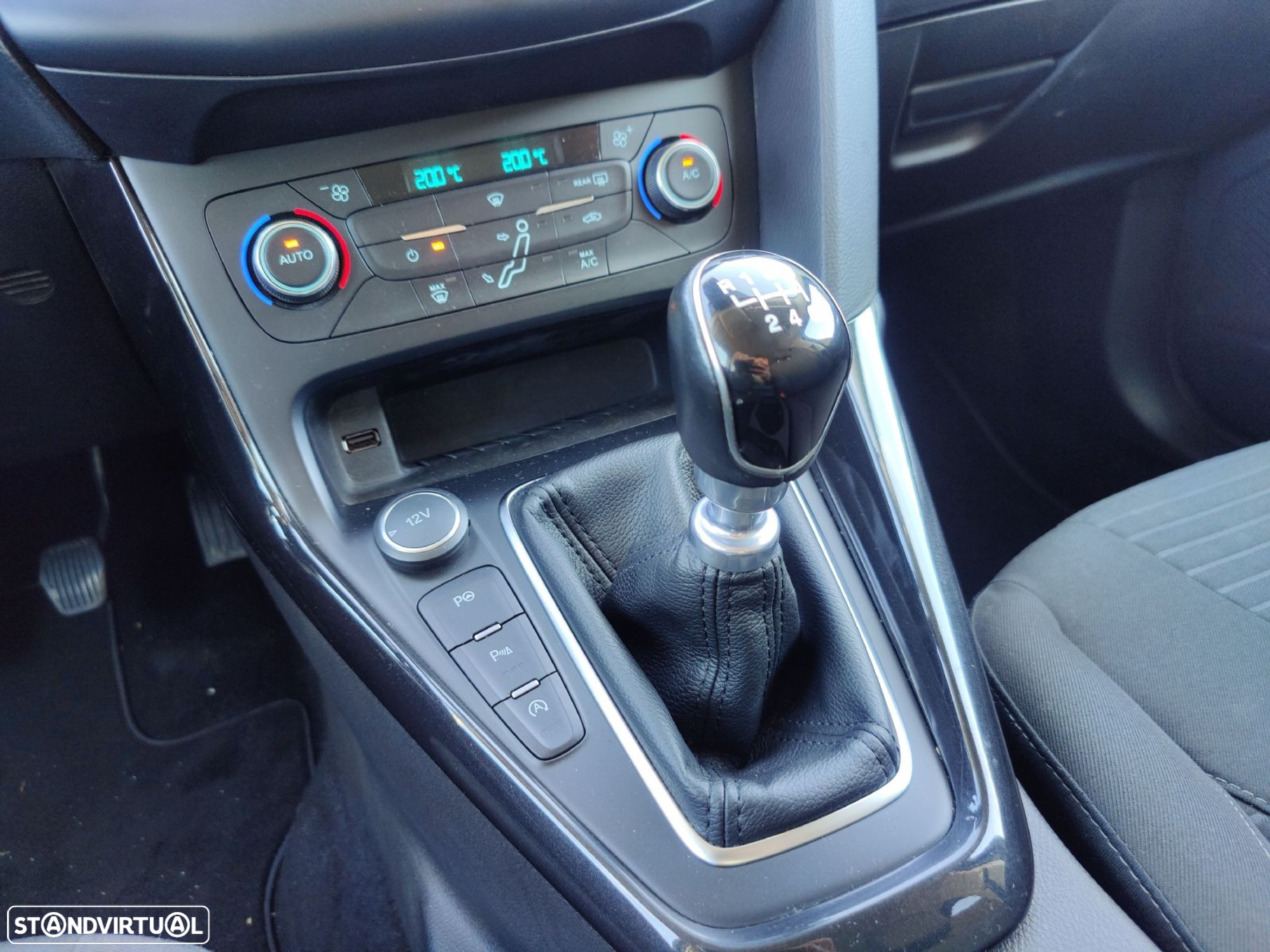 Ford Focus 1.5 TDCi Titanium - 10