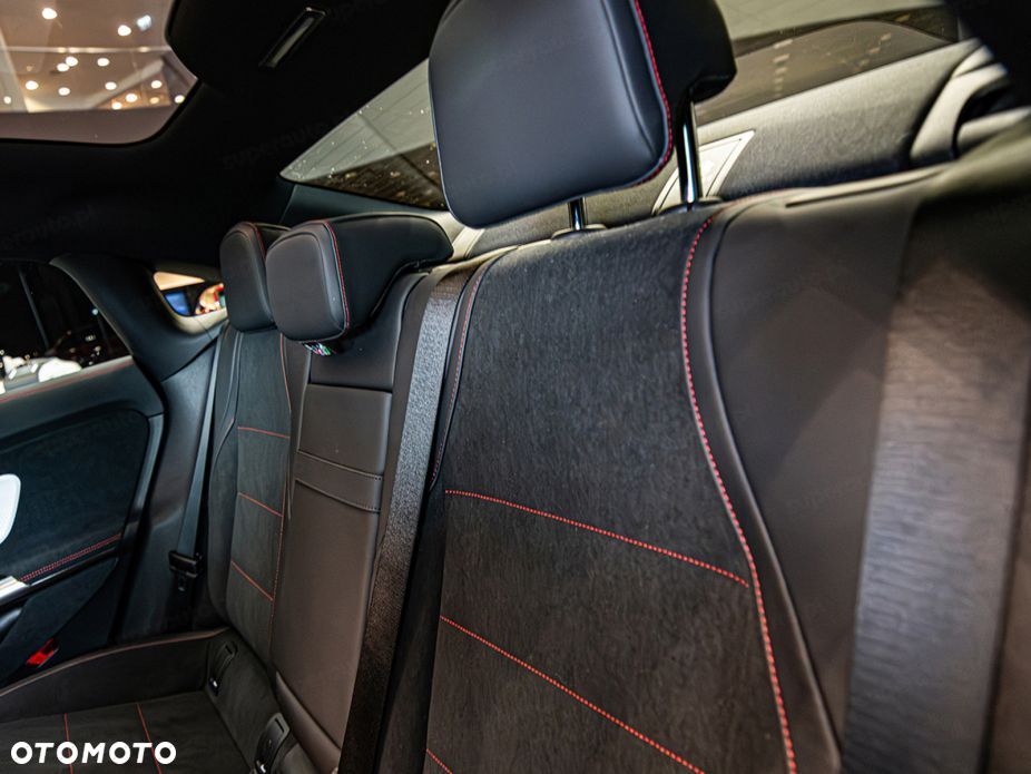 Mercedes-Benz CLA 220 mHEV 4-Matic 8G-DCT - 14