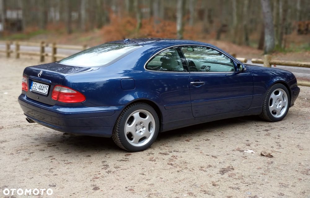 Mercedes-Benz CLK - 15
