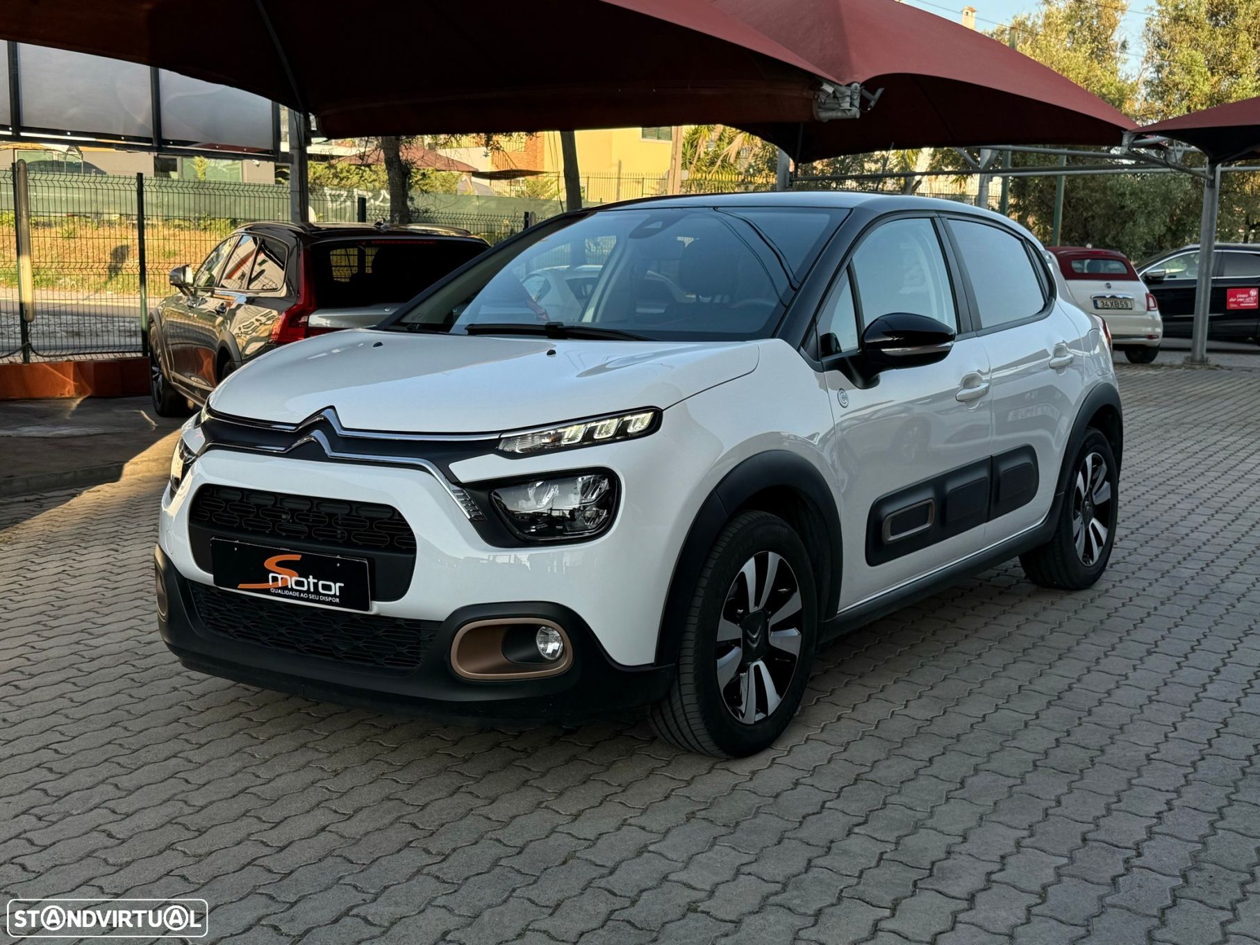 Citroën C3 1.2 PureTech C-Series - 1