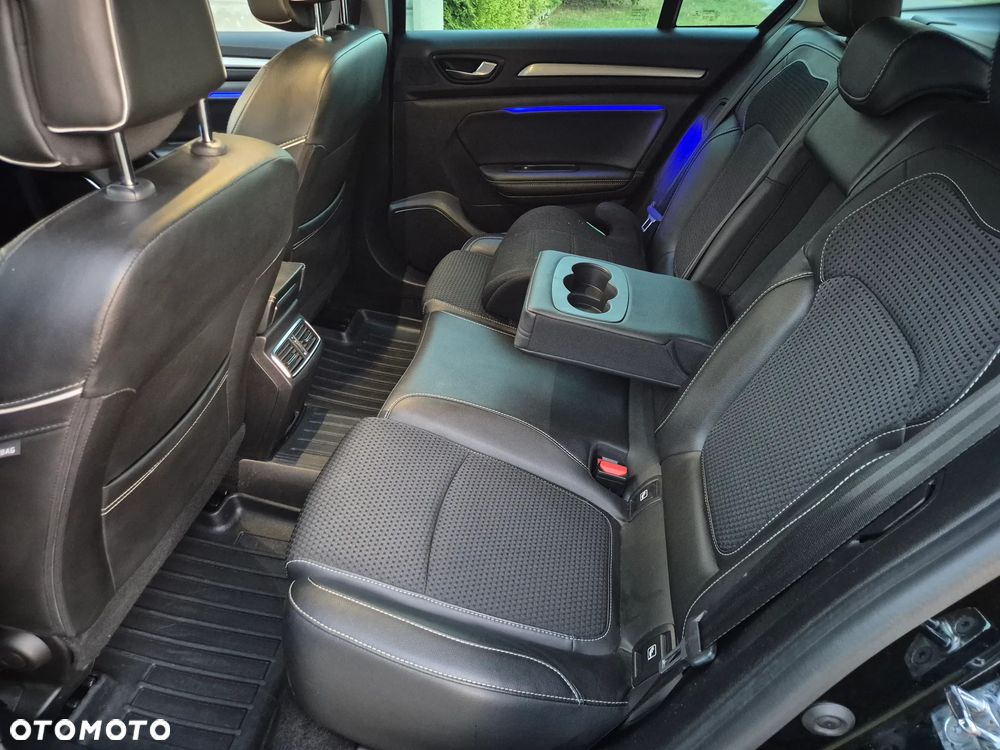 Renault Megane BLUE dCi 150 EDC BOSE EDITION - 16