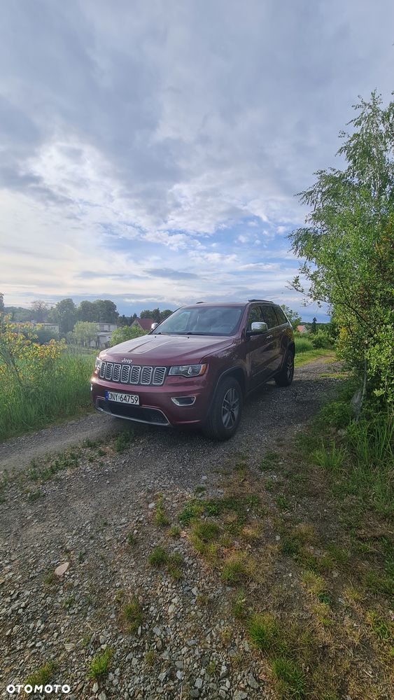 Jeep Grand Cherokee - 27