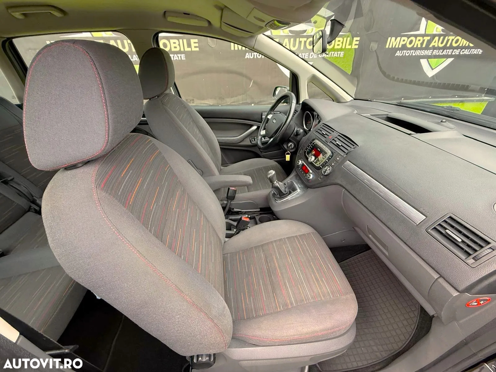 Ford C-Max 1.8 Ghia - 19