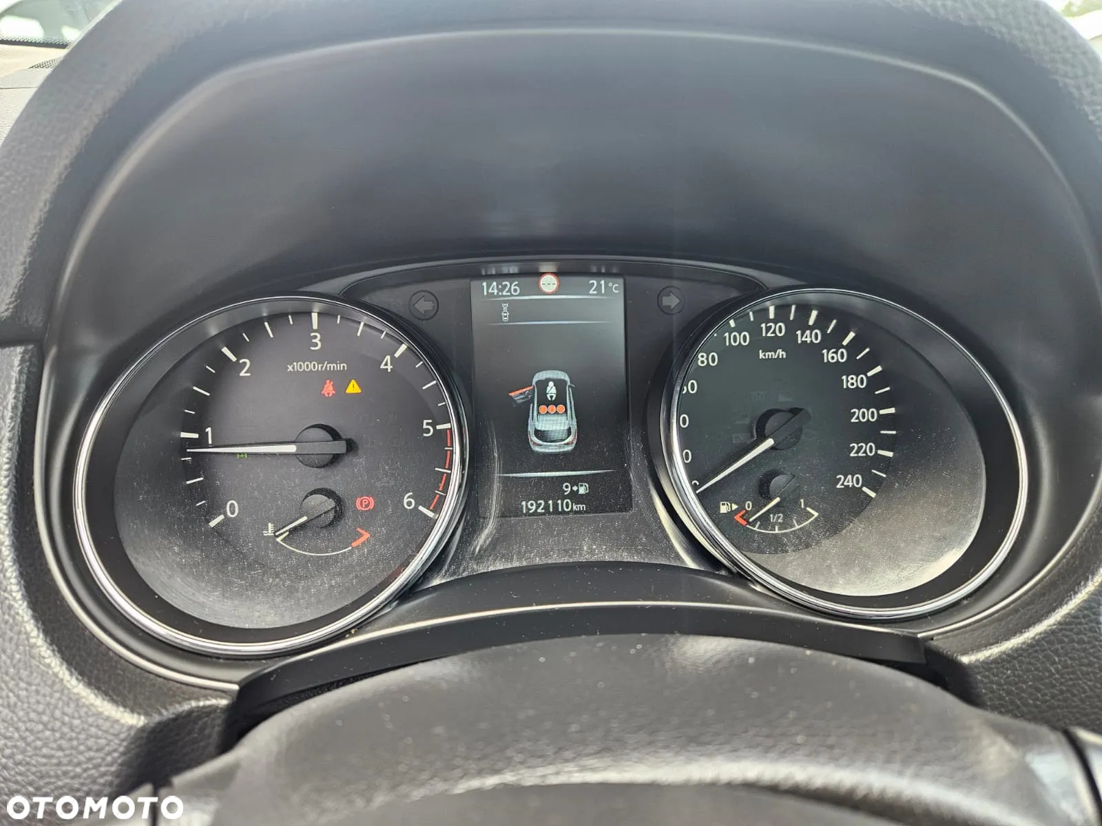 Nissan Qashqai 1.6 dCi 4x4 360 S&S - 8