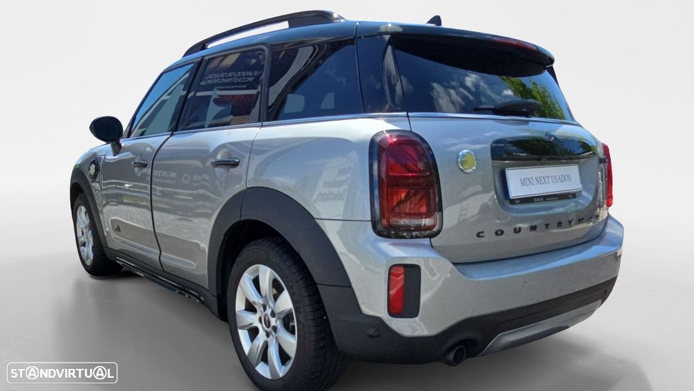 MINI Countryman Cooper SE ALL4 Classic Auto - 2