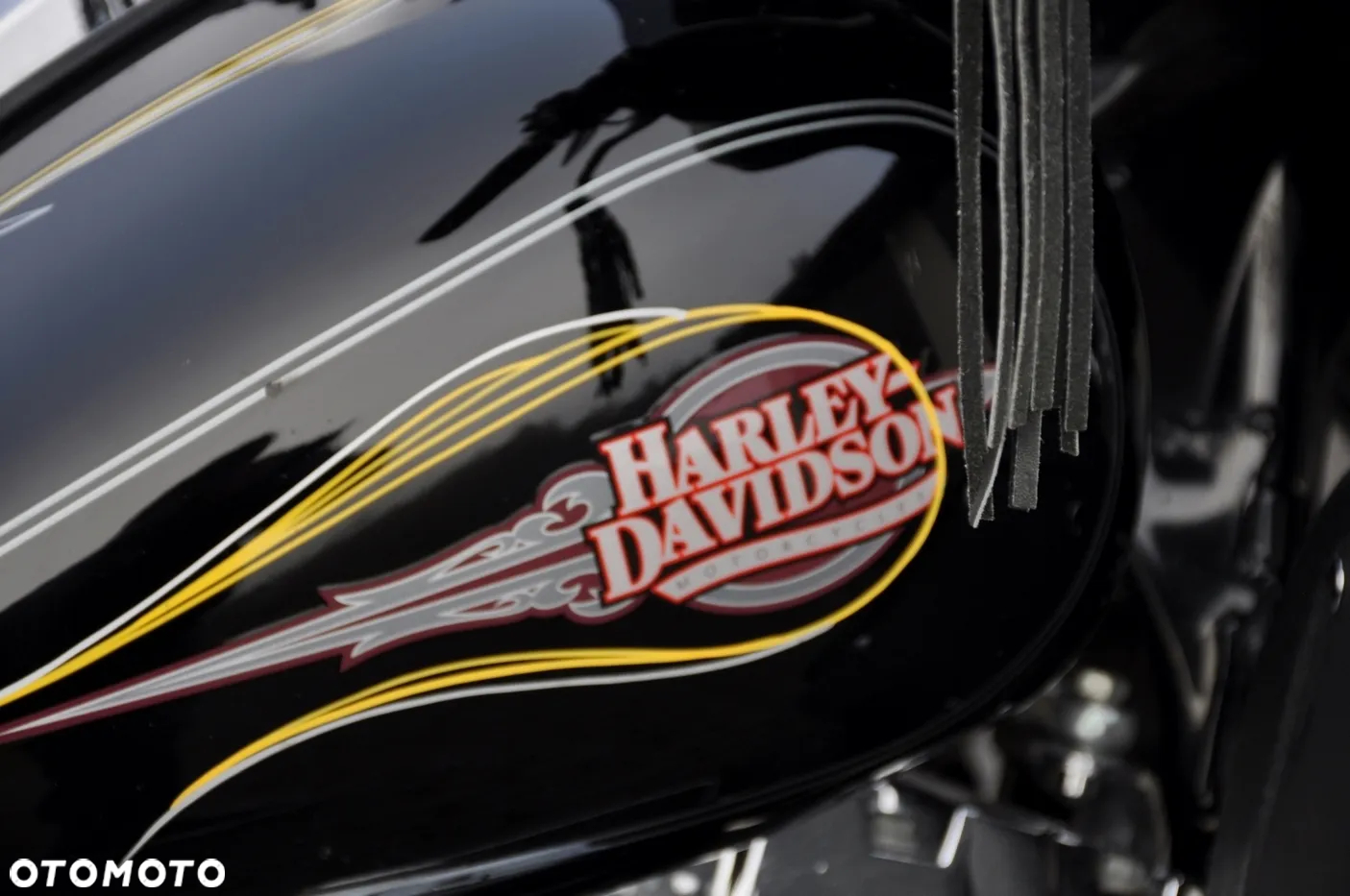 Harley-Davidson FLH Electra Glide - 12