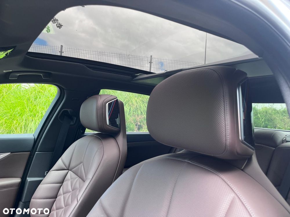 BMW Seria 7 740d xDrive mHEV sport - 13