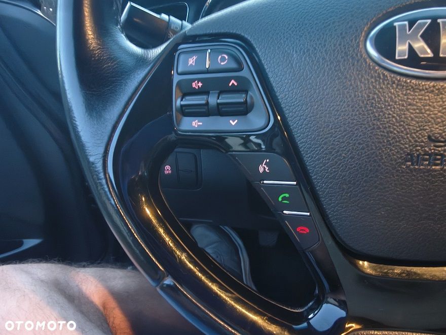 Kia Ceed 1.6 GDI L Business Line - 18