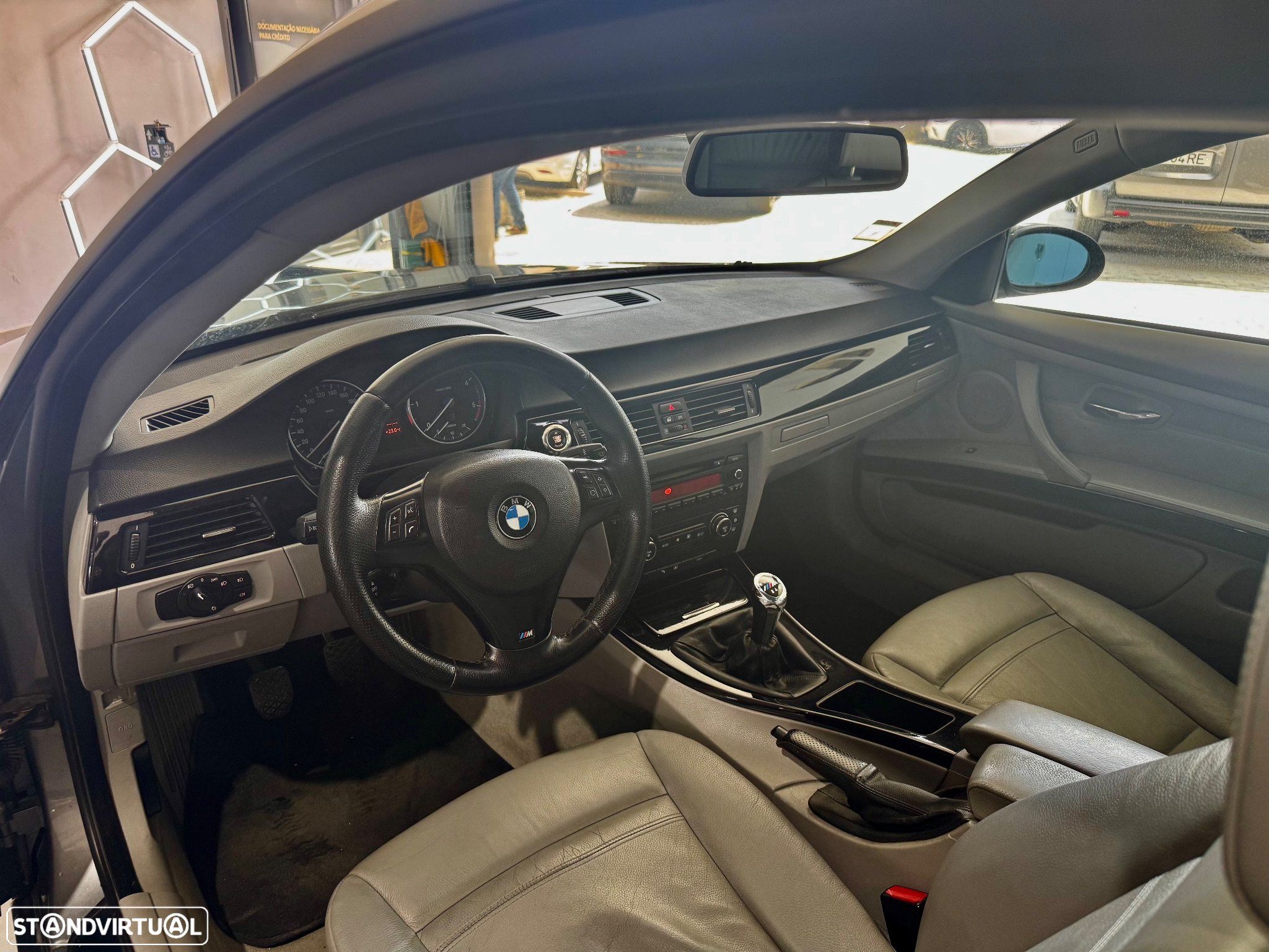 BMW 320 d Coupe - 15