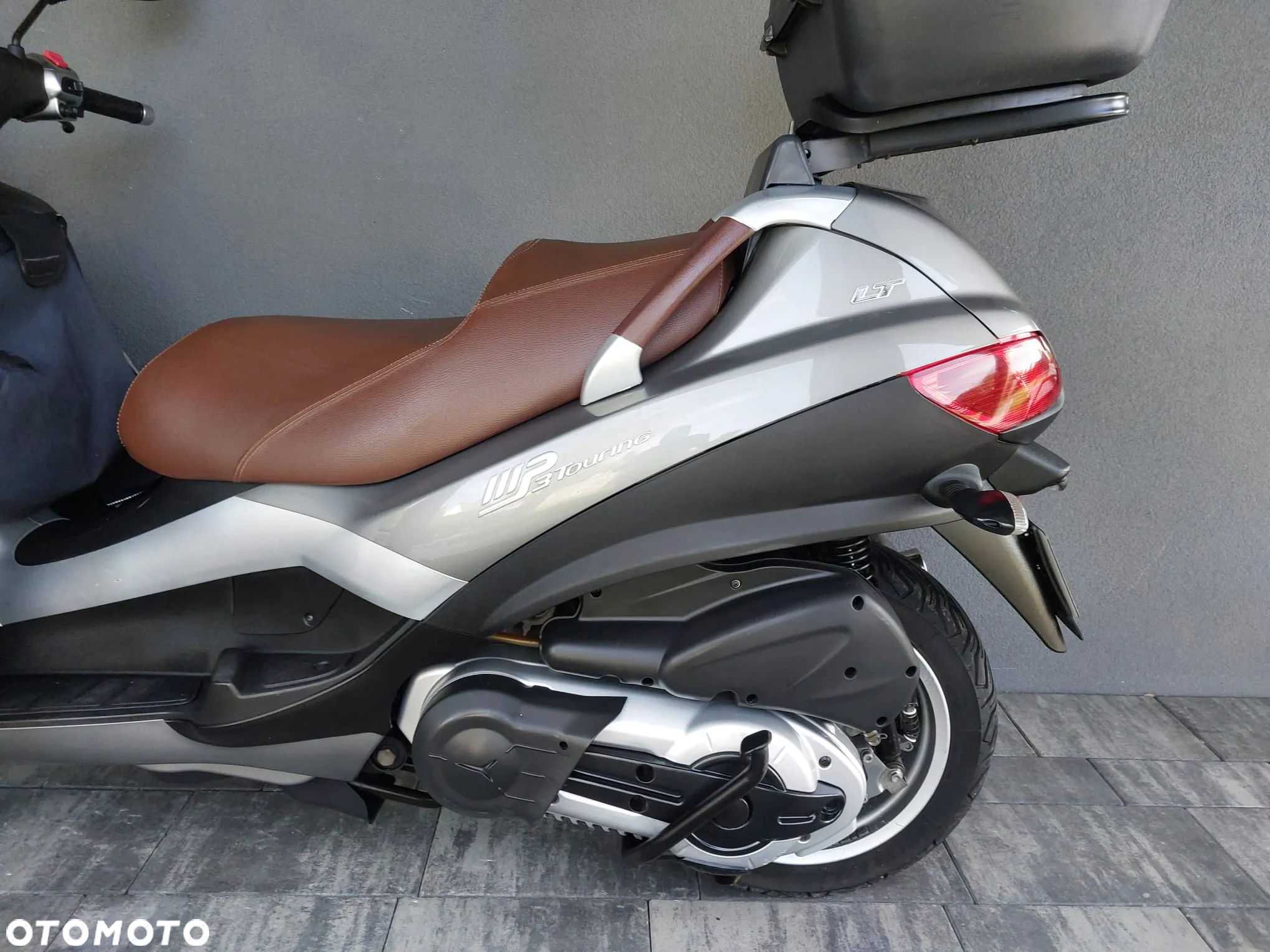 Piaggio MP-3 - 4