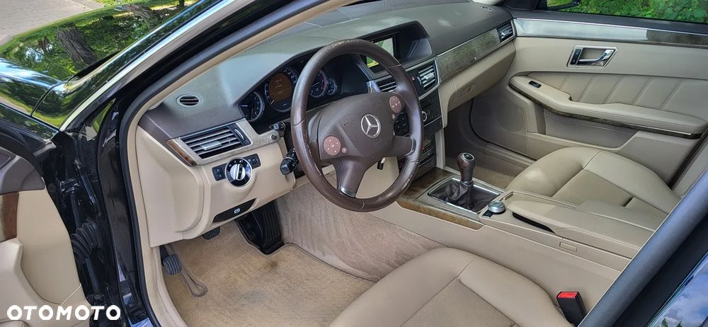Mercedes-Benz Klasa E 250 CDI Elegance - 7