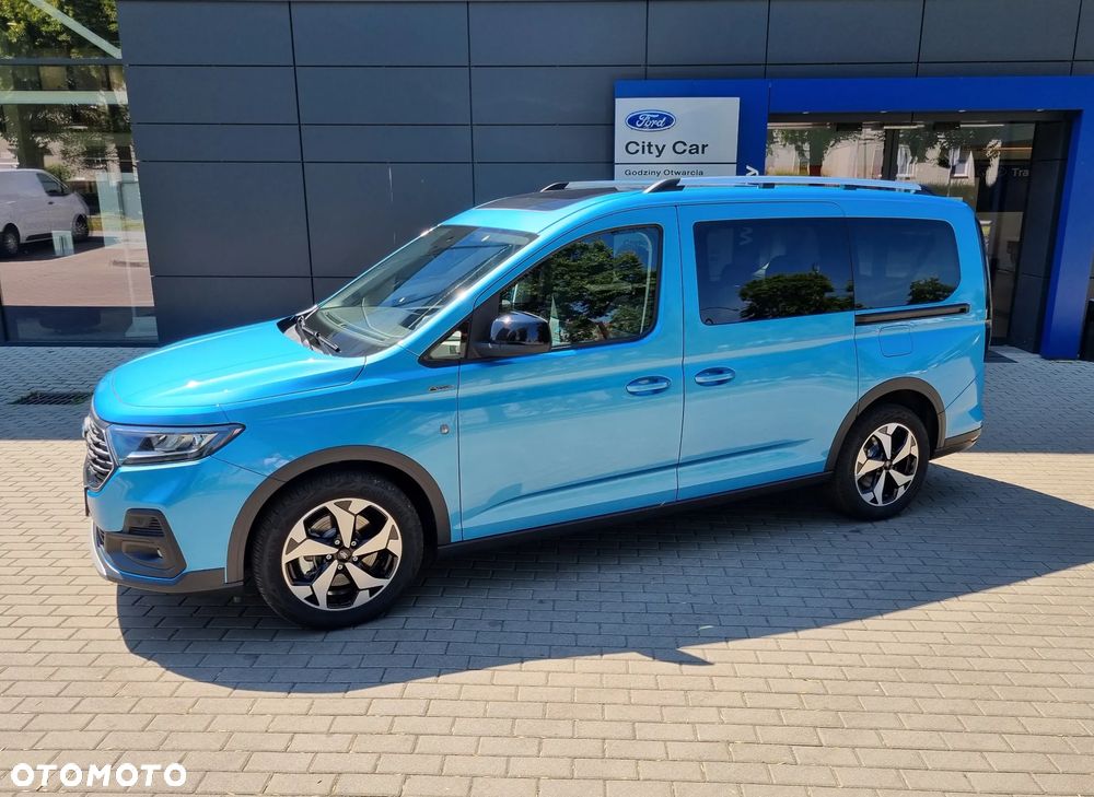 Ford Tourneo Connect Grand - 32