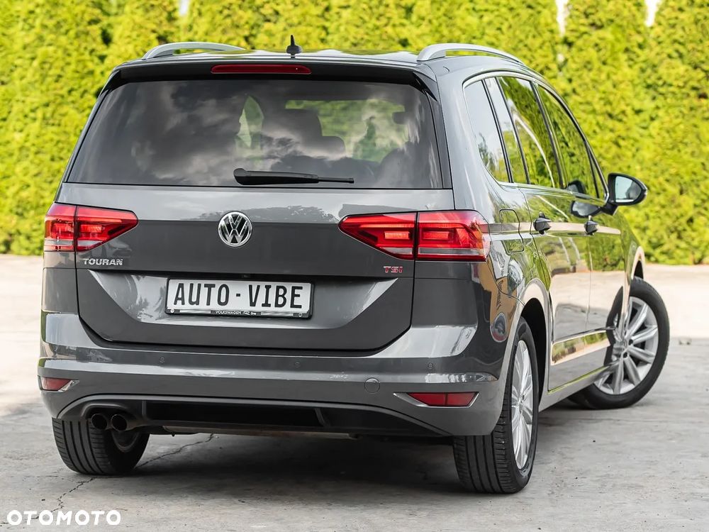 Volkswagen Touran 1.8 TSI (BlueMotion Technology) DSG Highline - 12