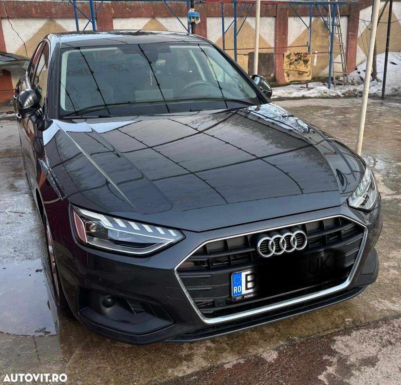 Audi A4 35 TFSI S tronic MHEV Basic - 1