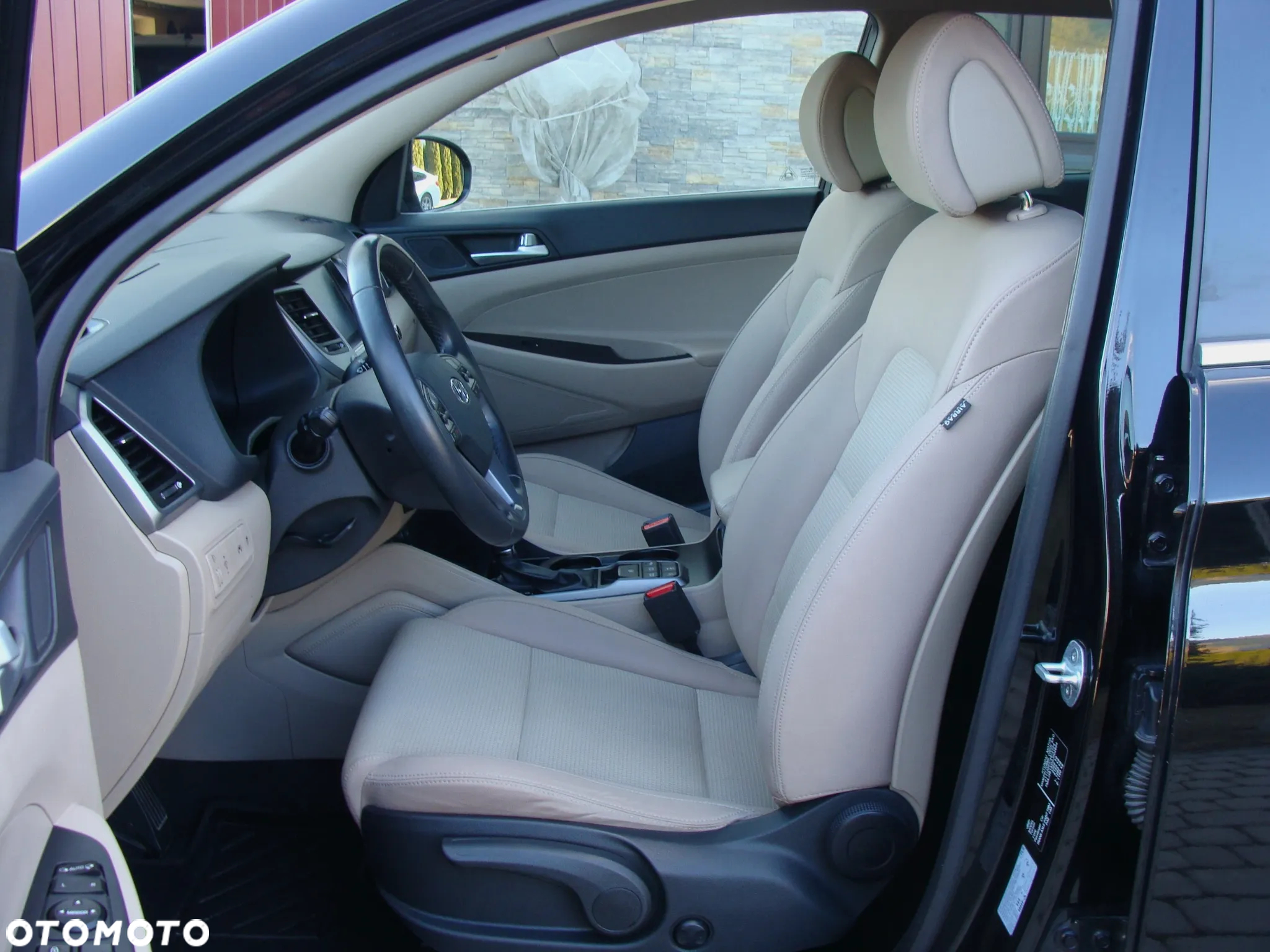 Hyundai Tucson 2.0 CRDi 4WD Automatik Passion - 9