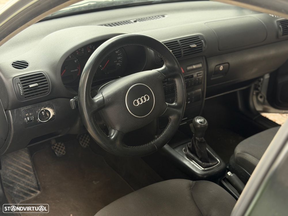 Audi A3 1.6 Attraction - 19