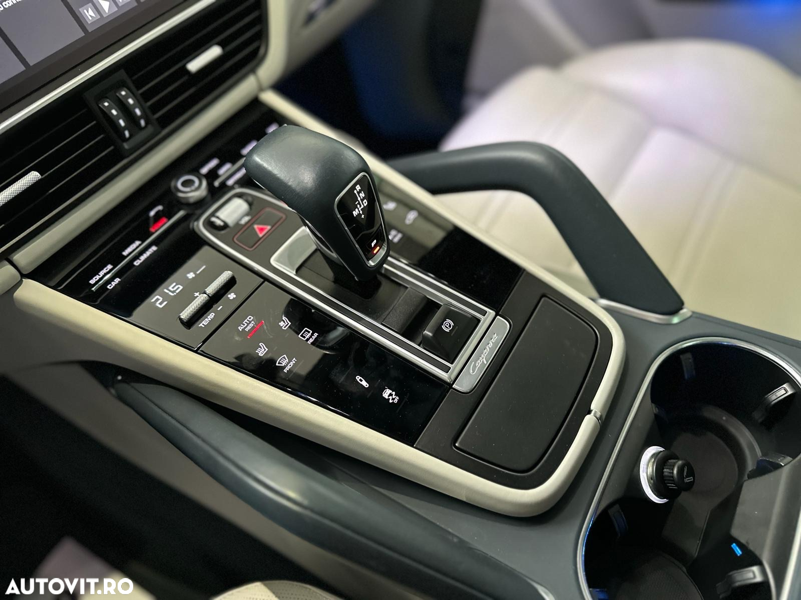 Porsche Cayenne Turbo - 27