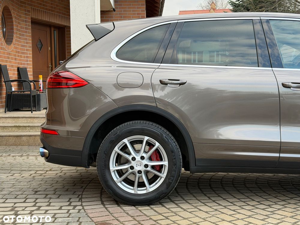 Porsche Cayenne - 6