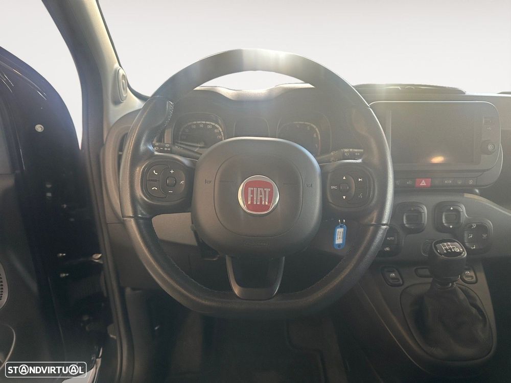 Fiat Panda 1.0 Hybrid (RED) — fotografia 12